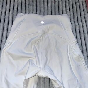 Lululemon White Leggings NWOT**TRADING!!!